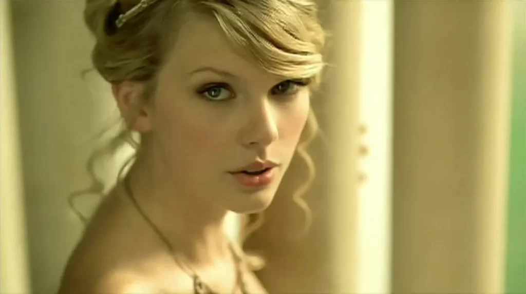Download Taylor Swift Love Story Video Song